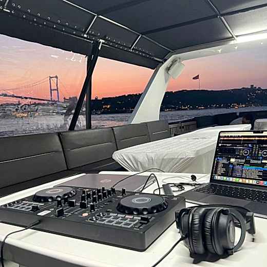 Profesyonel DJ ve Ses & Işık Kiralama Hizmetleri | Ogzsound